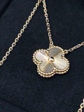 Authentic Van Cleef & Arpels 18K gold laser engraved necklace